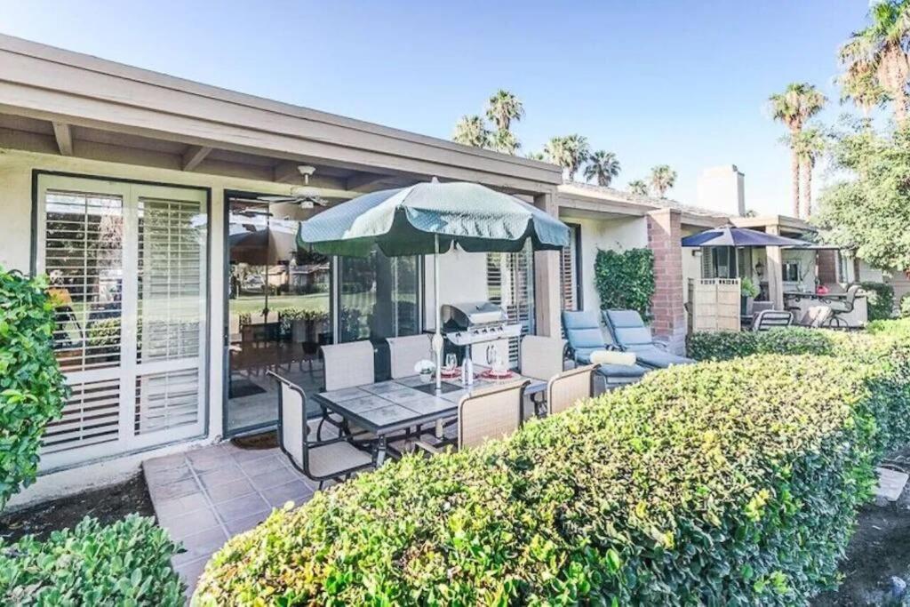 Private Country Club Condo On Awesome Golf Course! Palm Desert Buitenkant foto